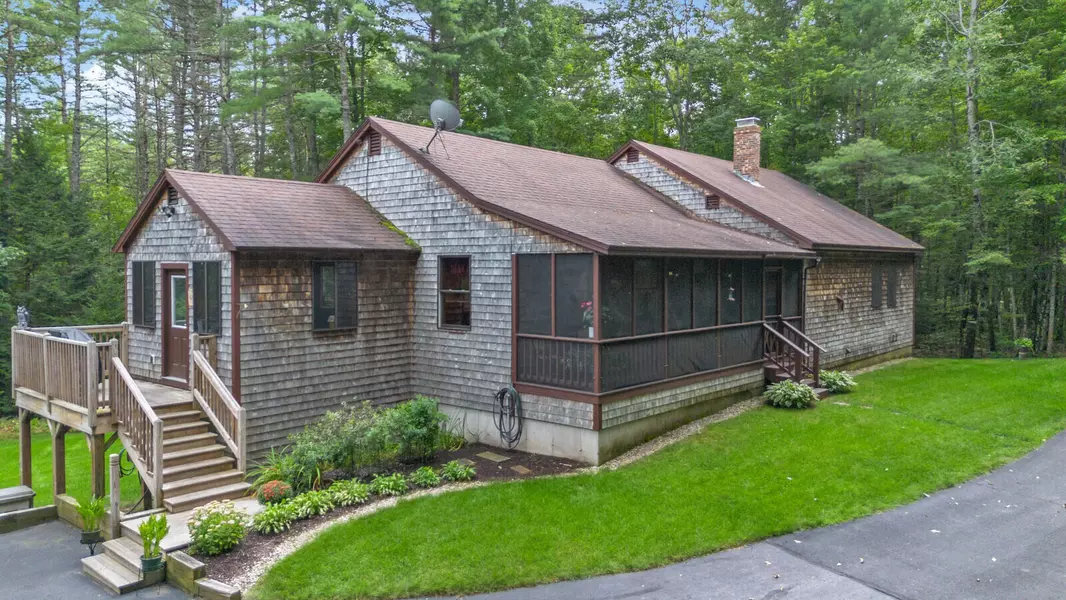 34 Main RD, Chesterville, ME 04938
