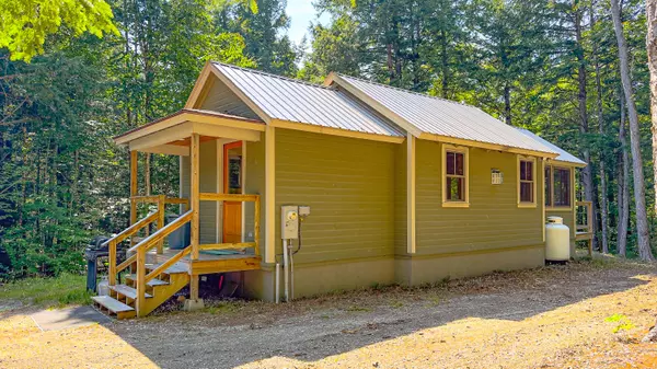 Stoneham, ME 04231,136 Hut RD