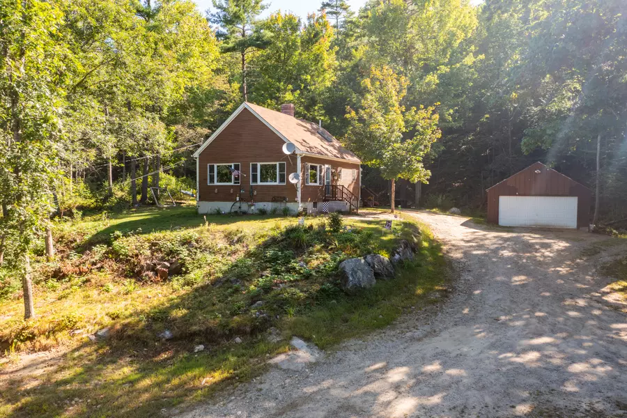 28 Hilltop LN, Shapleigh, ME 04076