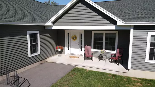 Hermon, ME 04401,58 Nye LN