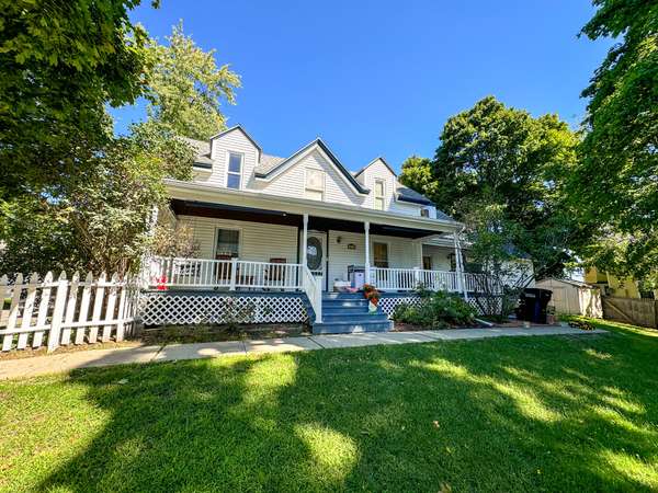 41 Grant ST, Bangor, ME 04401