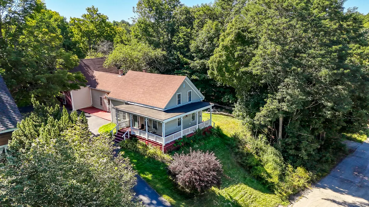 Gardiner, ME 04345,17 Maple ST