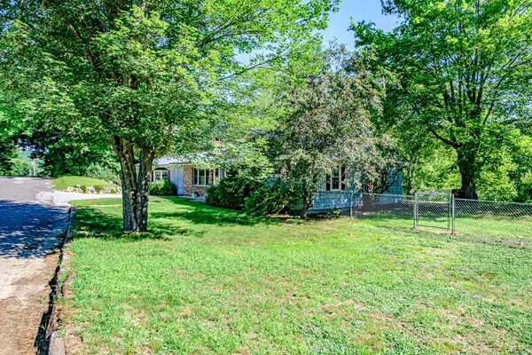 Greenwood, ME 04255,12 Knoll RD