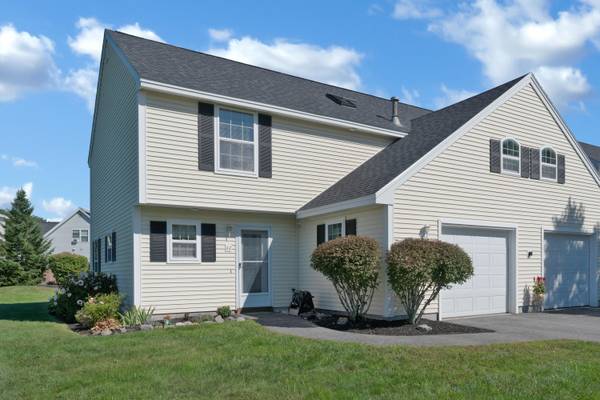 42 Cumberland LN #42, Gorham, ME 04038