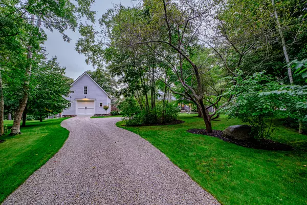 Freeport, ME 04032,150 Maquoit DR