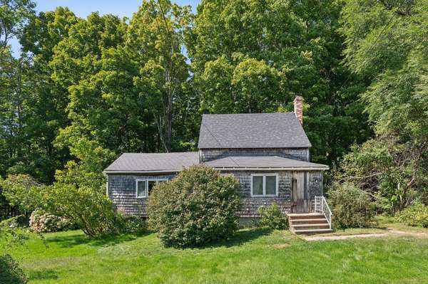 17 Highland Cliff RD, Windham, ME 04062