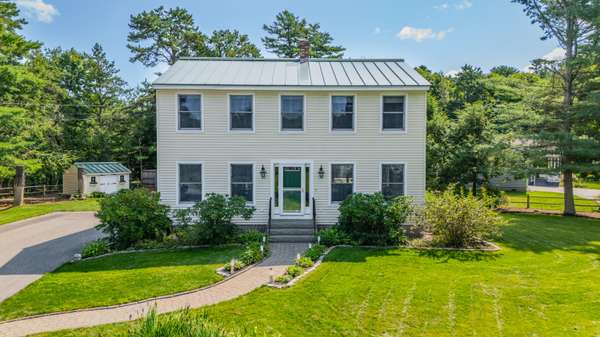 29 Madelyn AVE, Topsham, ME 04086