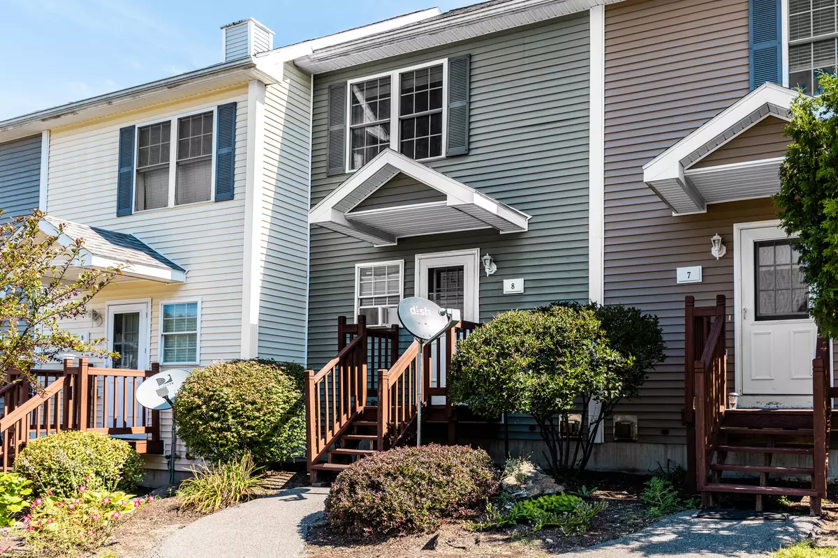 Milford, ME 04461,8 River Village DR #8