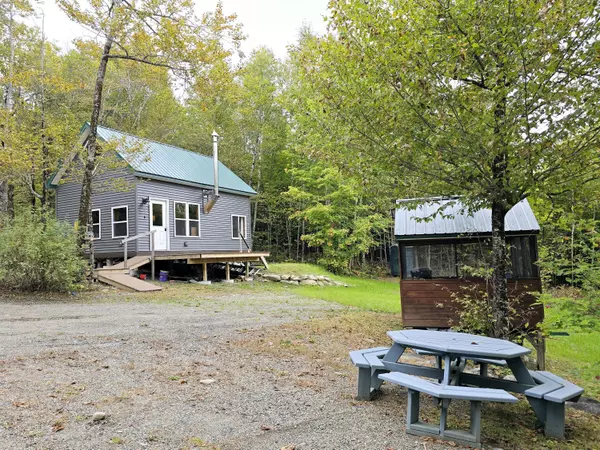 Lowell, ME 04493,100 Birch LN