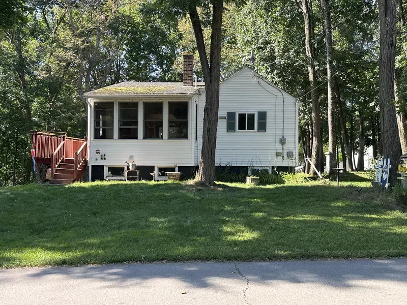 1220 College AVE, Old Town, ME 04468