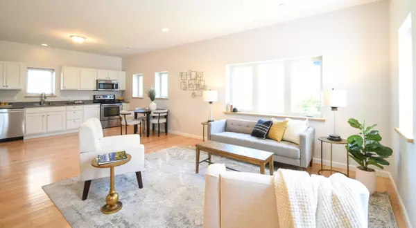 7 May ST #1, Portland, ME 04102