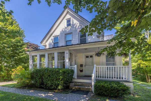 67 Washington ST, Camden, ME 04843