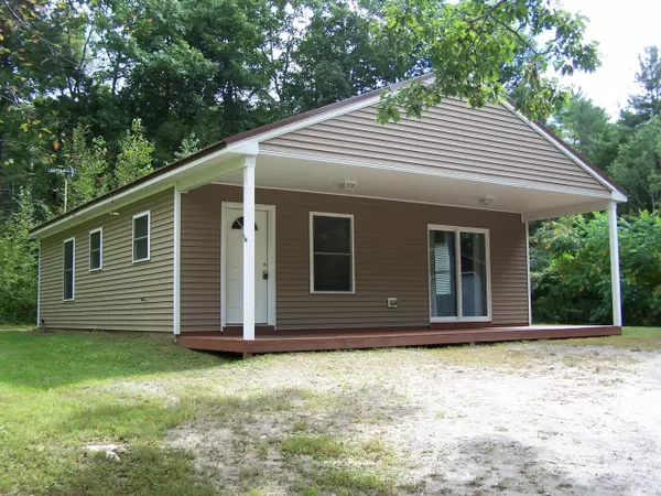 69 Wheeler Hill RD, Wales, ME 04280