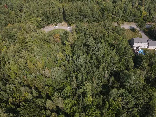 Orono, ME 04473,17 Grant RD