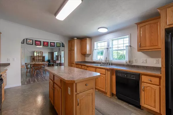 Saint George, ME 04860,21 Smalleytown RD