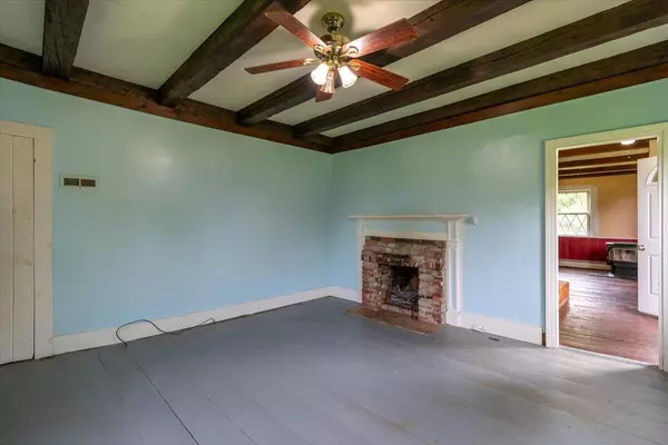 Warren, ME 04864,460 Oyster River RD