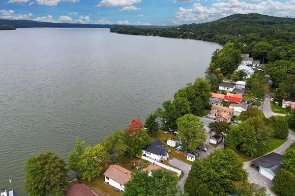 Sabattus, ME 04280,4 Inlet DR