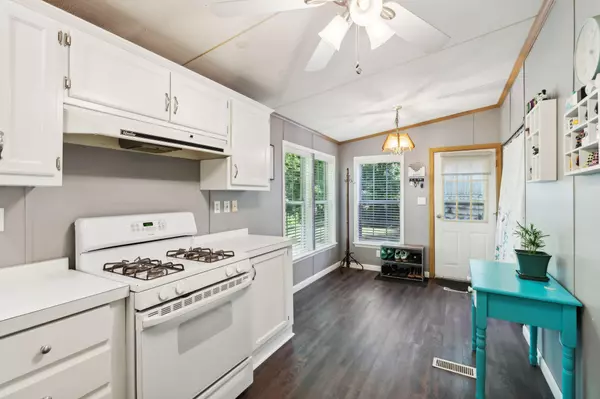 Wells, ME 04090,818 Branch RD