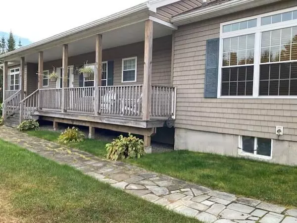 50 Heights RD, Stockton Springs, ME 04981