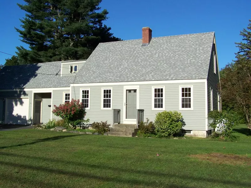 54 Gray RD, Gorham, ME 04038