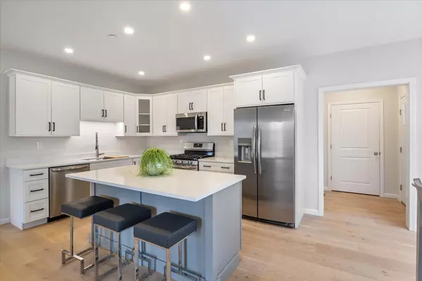 Kittery, ME 03904,24 Regency CIR #1