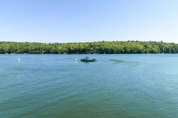 Westport Island, ME 04578,15 Lewis DR