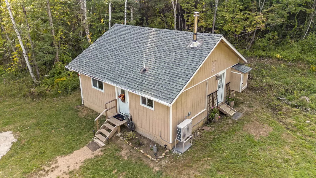 22 Orchard DR, Wilton, ME 04294