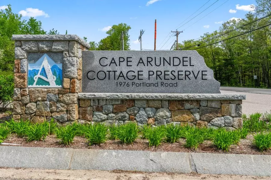 4 Gristmill AVE, Arundel, ME 04046