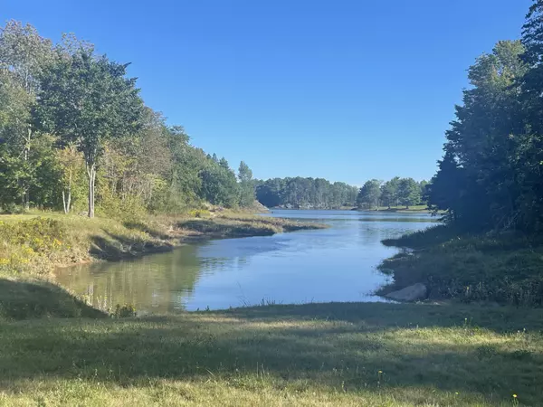 Pembroke, ME 04666,137 Old County RD