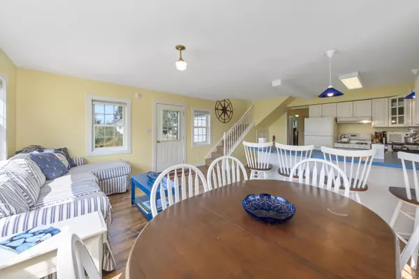 Saint George, ME 04860,14 Raspberry LN