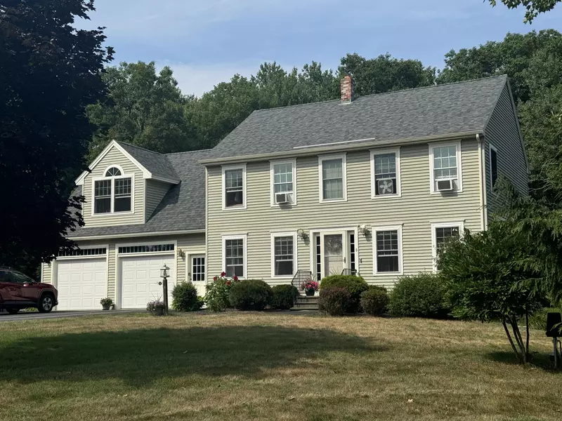 8 Silver Brook CIR, Scarborough, ME 04074