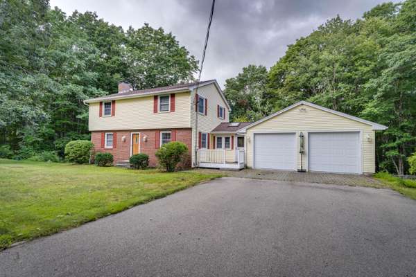 34 Fifes LN, South Berwick, ME 03908