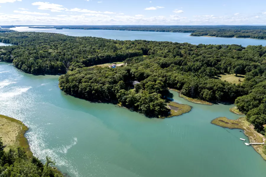 667 & 669 MERE POINT, Brunswick, ME 04011