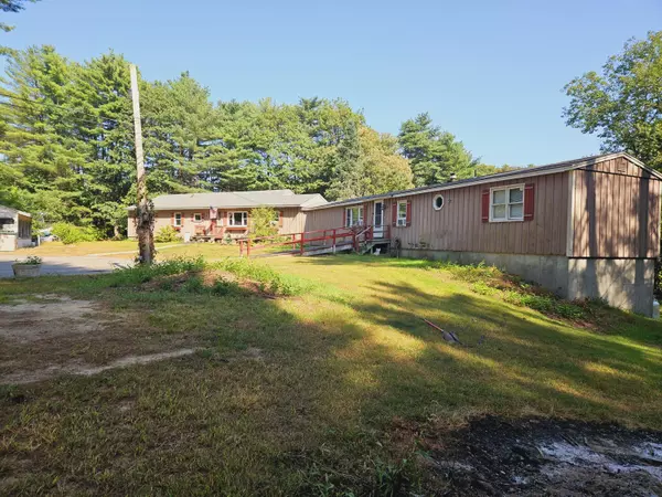3 Raymond RD, Topsham, ME 04086