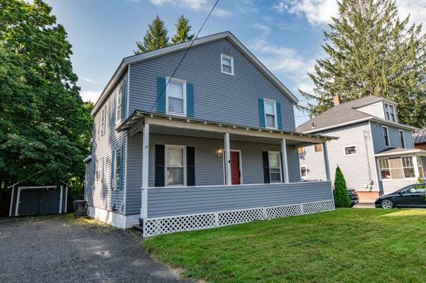 22 Sanger AVE, Waterville, ME 04901
