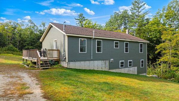 25 Summit DR, Canton, ME 04221