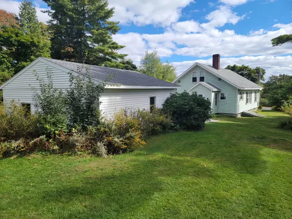 Hampden, ME 04444,490 Main RD N