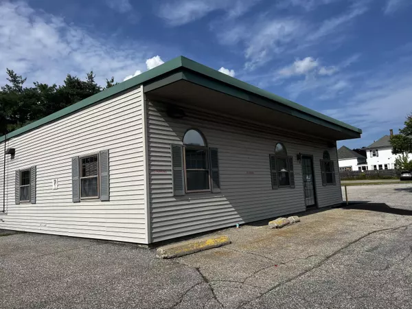 Lewiston, ME 04240,376 Sabattus ST
