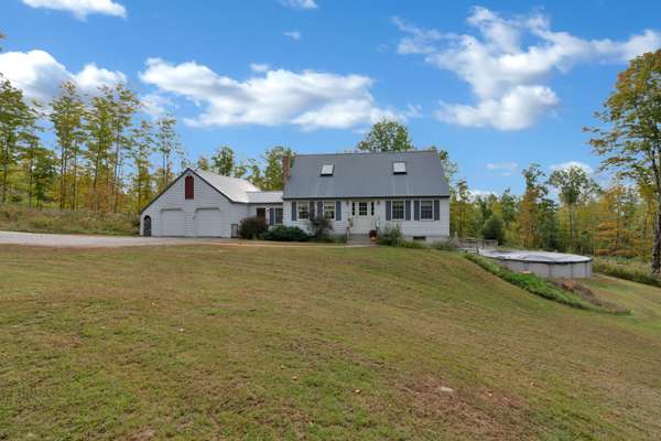 122 Stone Hill RD, Limerick, ME 04048