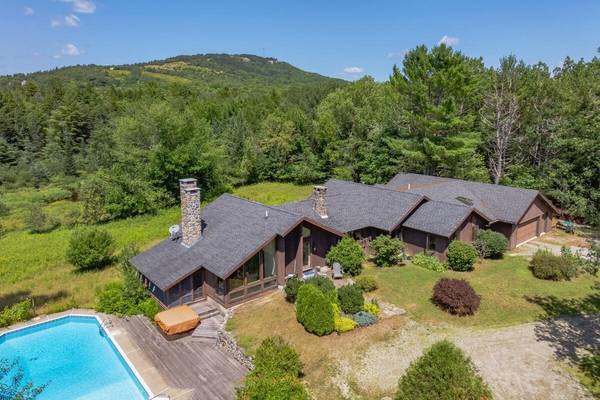 81 Mill Brook LN, Blue Hill, ME 04614