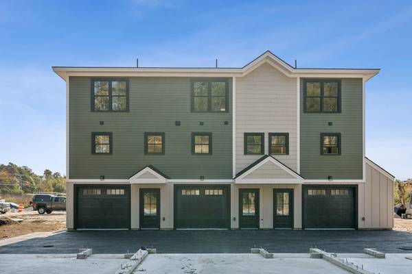 33 Salt Pt DR #18, Old Orchard Beach, ME 04064