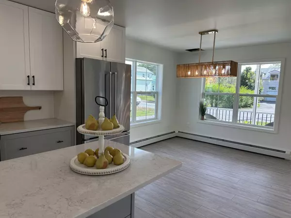 Waterville, ME 04901,33 Oakland ST