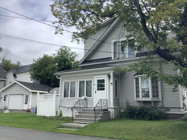 5 Epworth ST, Presque Isle, ME 04769