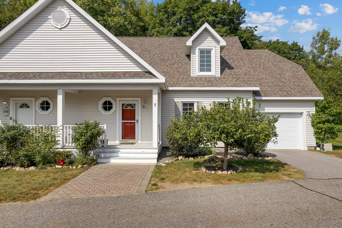 Topsham, ME 04086,7 Rachel LN #7