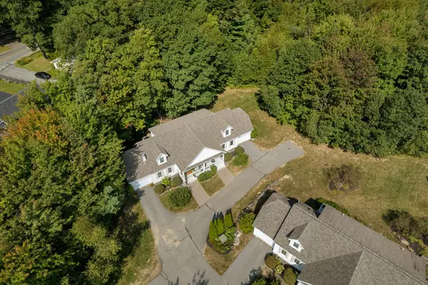 Topsham, ME 04086,7 Rachel LN #7