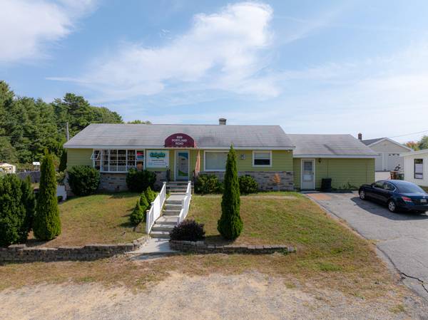 899 Portland RD, Saco, ME 04072