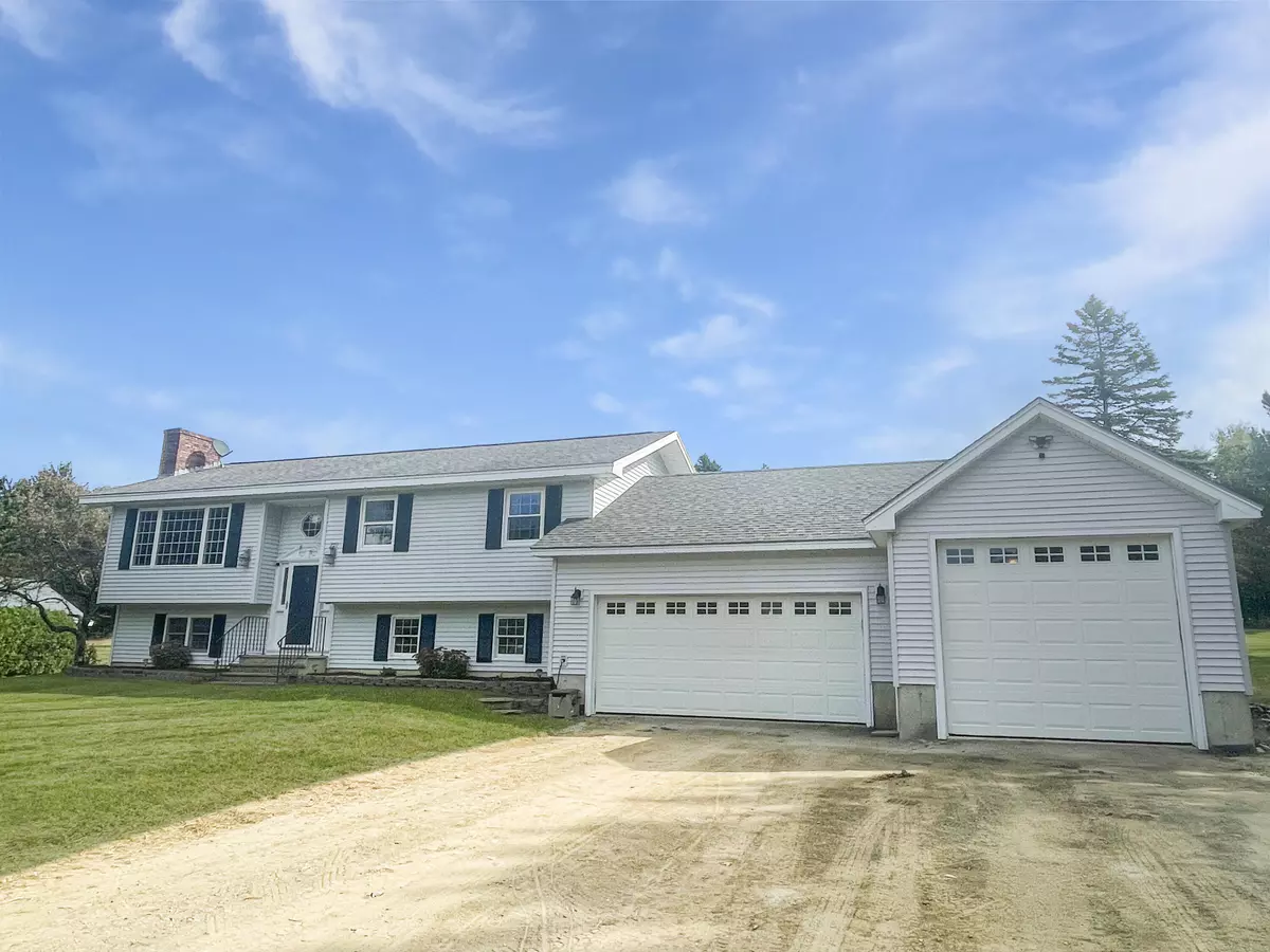 Hermon, ME 04401,34 McDougal DR