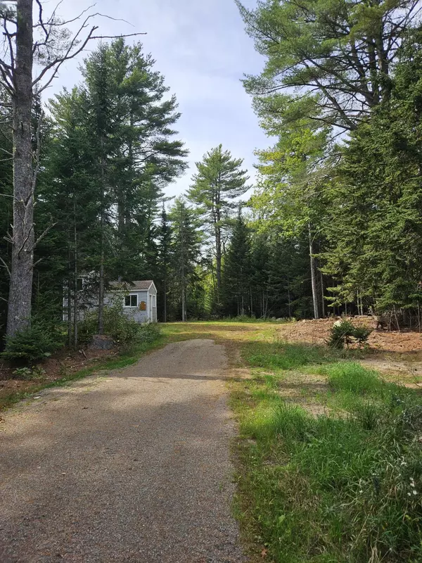 Hampden, ME 04444,0 Ichabod LN