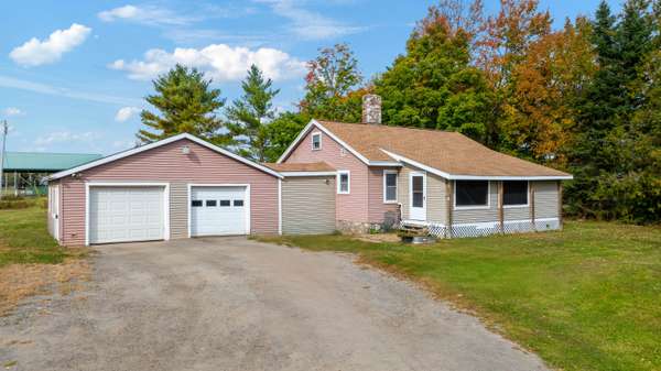 607 High ST,  West Gardiner,  ME 04345