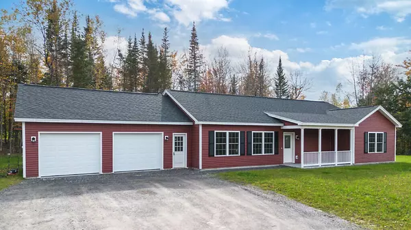 33 May WAY, Sidney, ME 04330